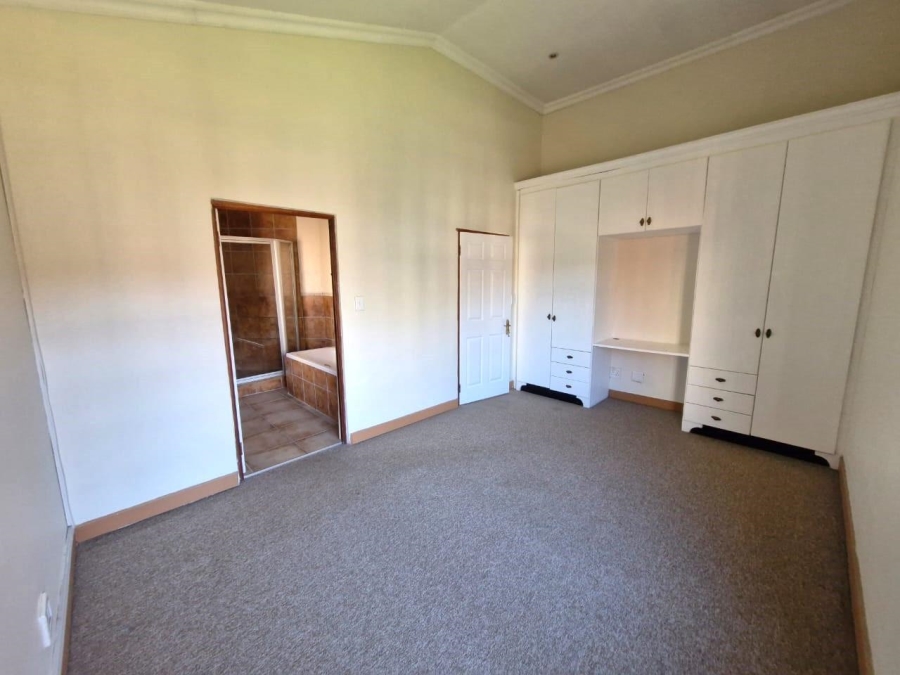 To Let 3 Bedroom Property for Rent in Meerhof North West